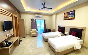 Grace Inn A Premium Guest House, Near Airport & Ion Digital